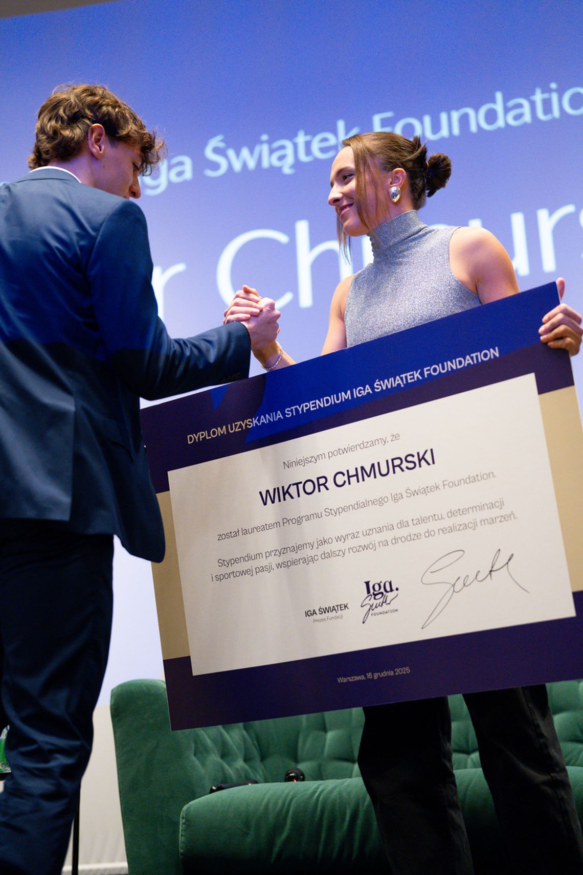 Sportowa duma Pruszkowa. Wiktor Chmurski w elitarnym programie Fundacji Igi Świątek