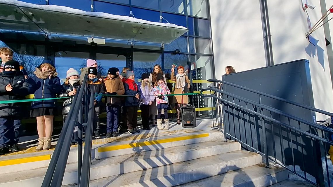 Szkoła w Skułach już otwarta! „Dla nas to spełnienie marzenia” Szkoła w Skułach już otwarta! „Dla nas to spełnienie marzenia”