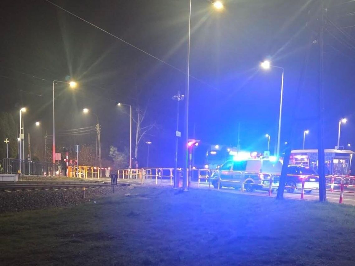 Tragiczny wypadek na torach WKD w Grodzisku Mazowieckim. Ruch wstrzymany do odwołania