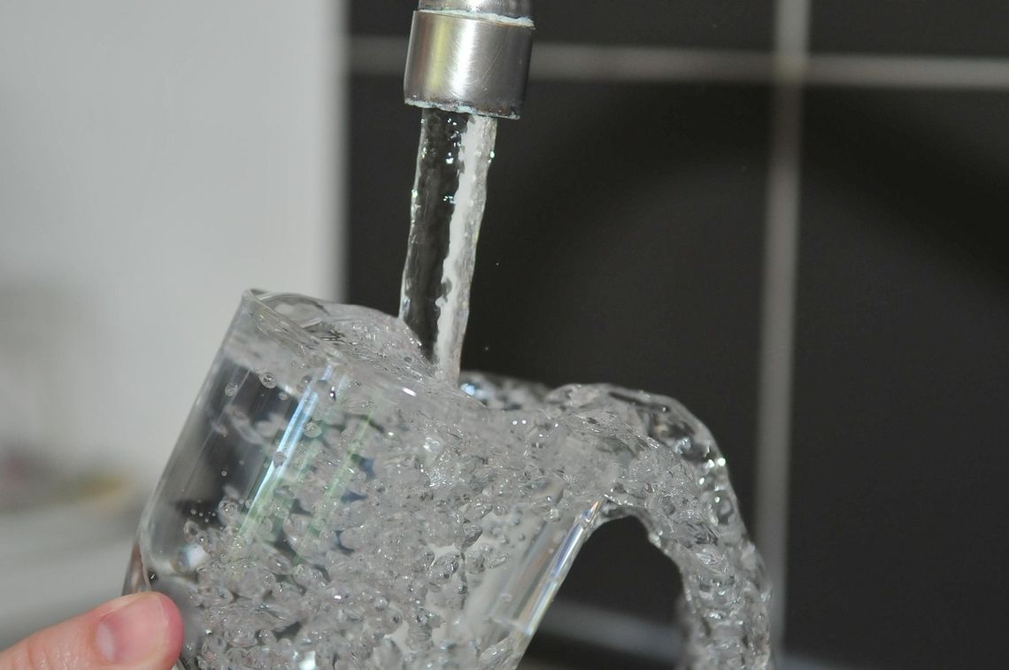 Uwaga, będzie drożej! Jaktorów wprowadza nową taryfę za wodę od 7 października