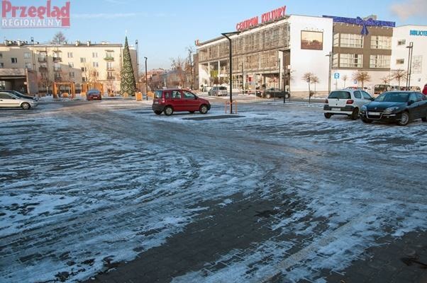 Więcej płatnych parkingów