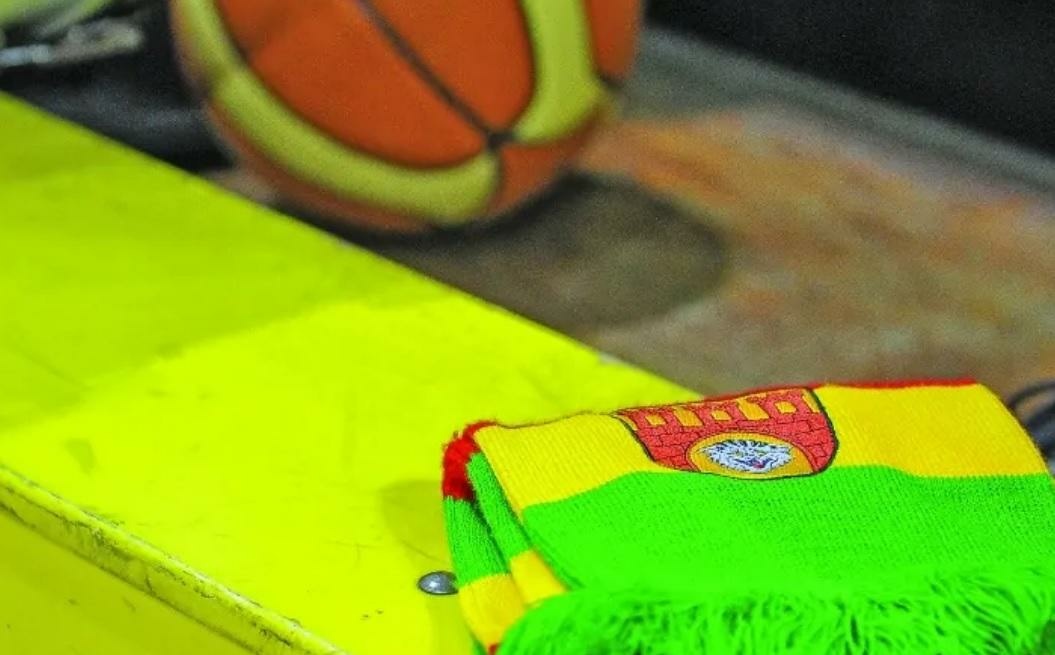 Wysoka porażka Znicza Basket Pruszków