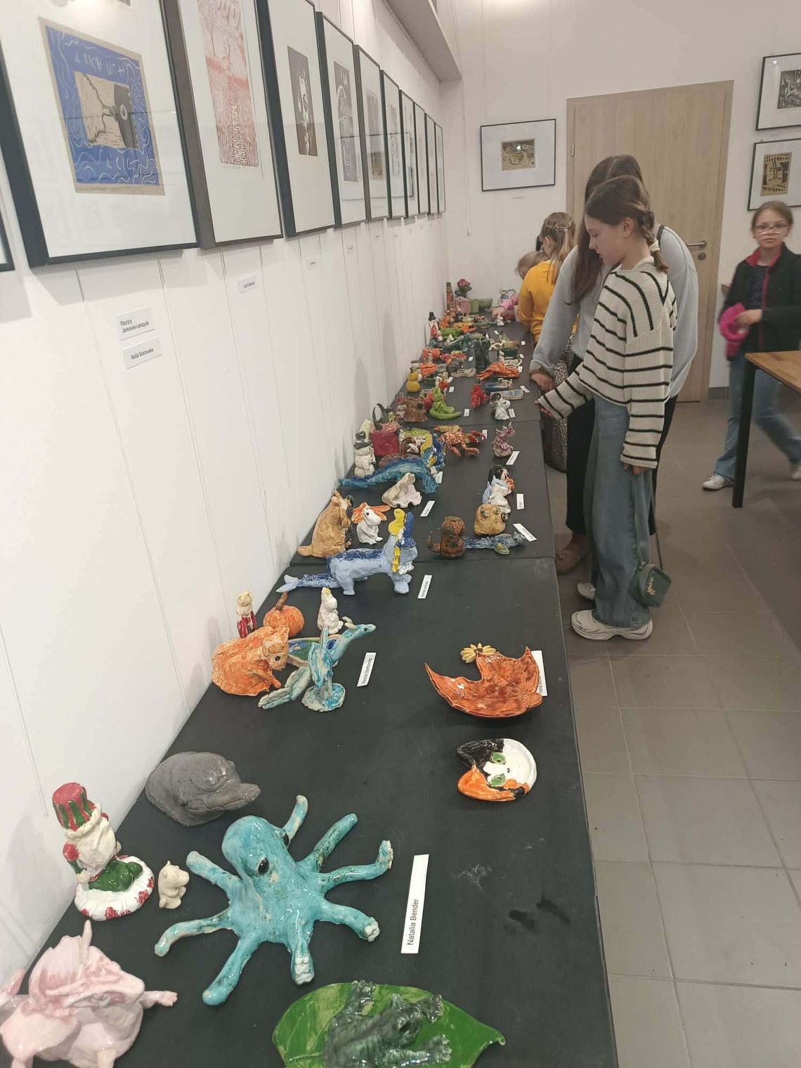 Wystawa dzieci w grodziskim Ognisku Plastycznym