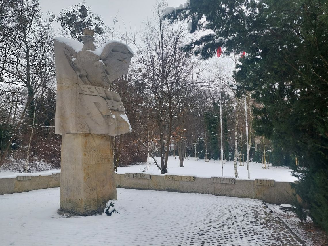 Za Pomnikiem Bohaterów powstanie amfiteatr