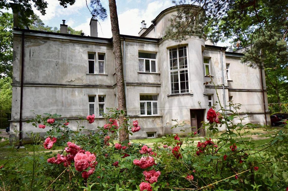 Zabytkowa Willa Hel w Podkowie Leśnej przejdzie kolejny remont. Miasto dostało 80 tys. zł Zabytkowa Willa Hel w Podkowie Leśnej przejdzie kolejny remont. Miasto dostało 80 tys. zł