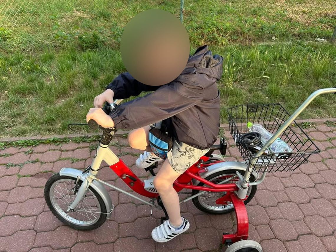 Złodziej nie miał litości. Dziecko straciło rowerek rehabilitacyjny