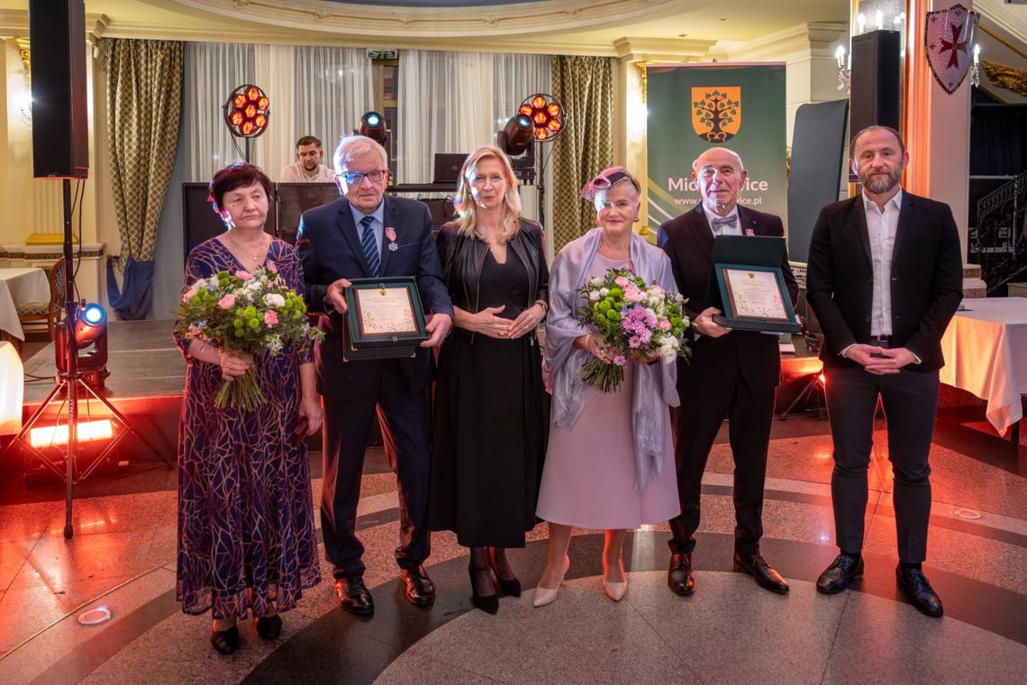 Złote Gody w Gminie Michałowice: trzy pary świętują 50 lat małżeństwa