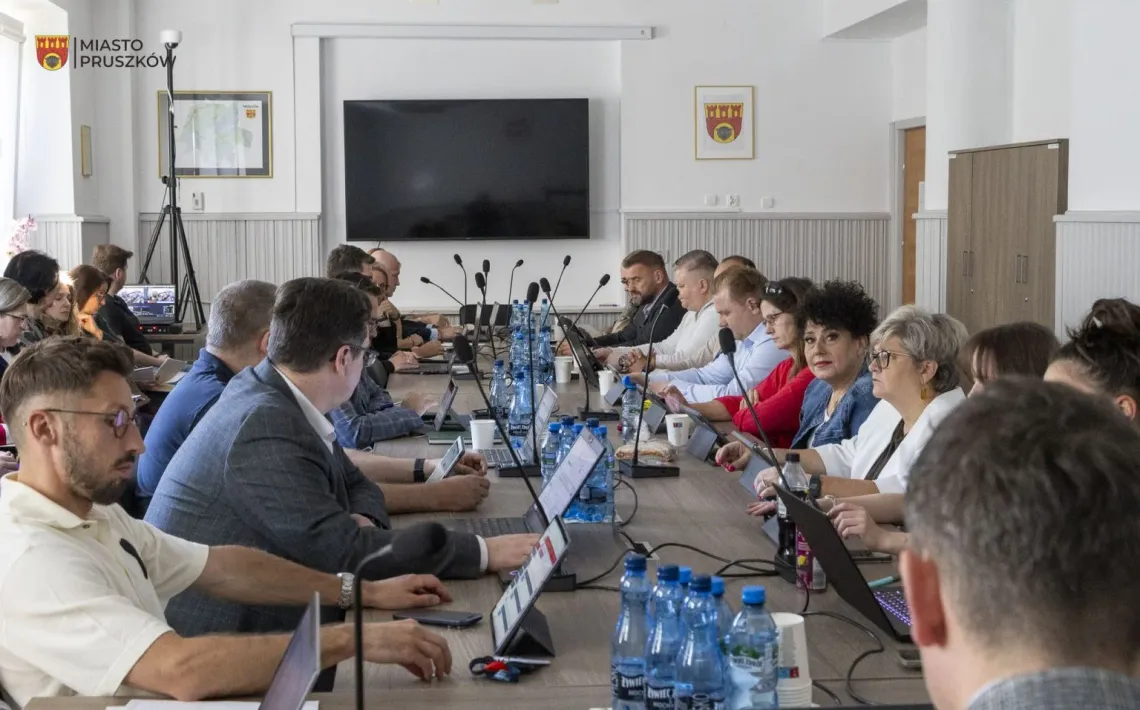 Zmiany w budżecie Pruszkowa i ważne decyzje radnych. Co przyniosła XXV Sesja Rady Miasta? Zmiany w budżecie Pruszkowa i ważne decyzje radnych. Co przyniosła XXV Sesja Rady Miasta?