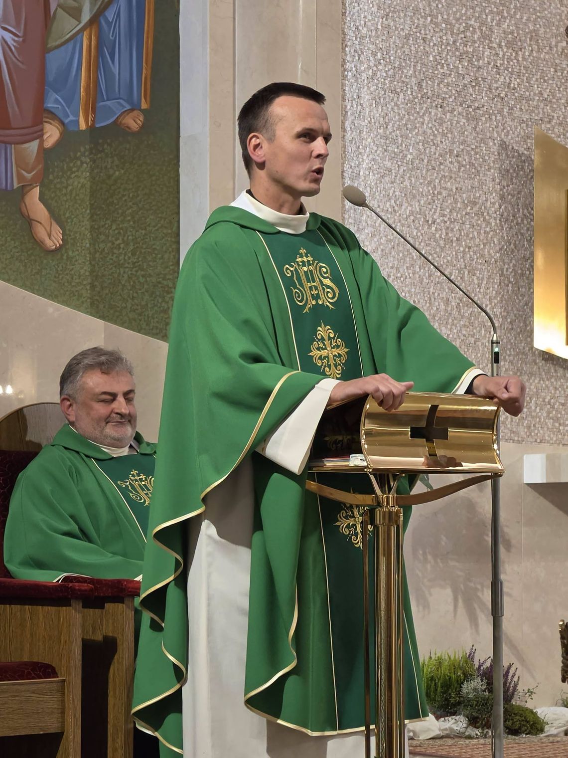 Znany „Ksiądz z osiedla” odchodzi z Piastowa. Wiadomo, gdzie ma teraz służyć Znany „Ksiądz z osiedla” odchodzi z Piastowa. Wiadomo, gdzie ma teraz służyć