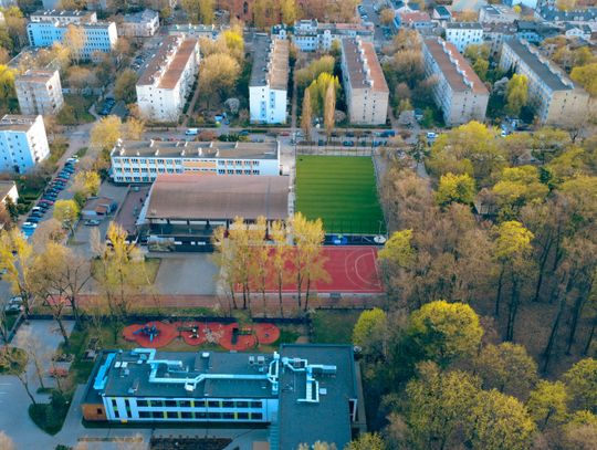 Nowe boiska przy SP4 w Pruszkowie [GALERIA ZDJĘĆ]