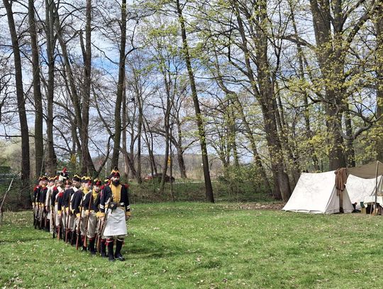 Rodzinny Piknik historyczny z rekonstrukcją bitwy 1809 r. - „Żywa historia pod Raszynem” [GALERIA ZDJĘĆ]